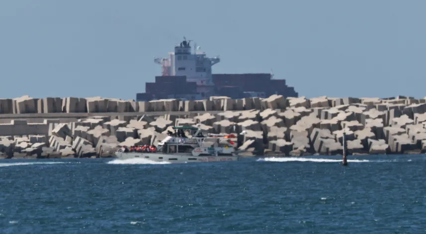 İsrail'in alıkoyduğu Küresel Sumud Filosu'ndaki aktivistler Aşdod Limanı'na getirildi