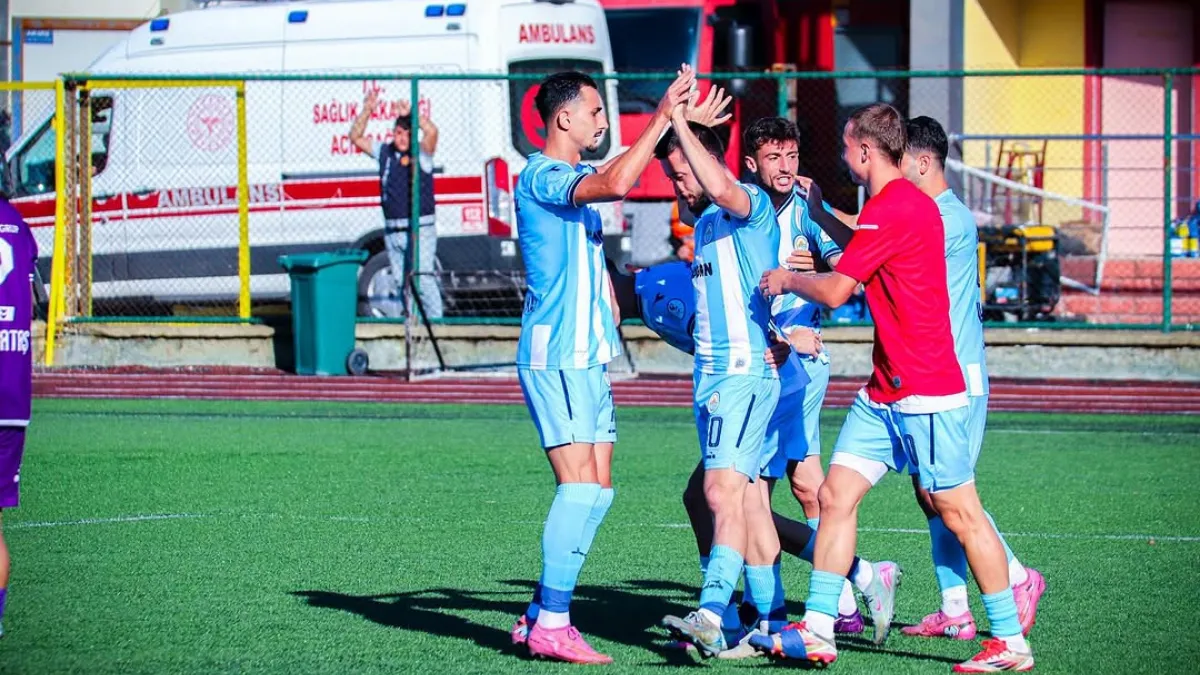 Pazarspor sezonun ilk galibiyetini Hopaspor karşısında aldı: 1-2