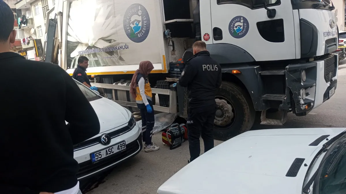 Samsun’da çöp kamyonunun altında kalan yaya öldü