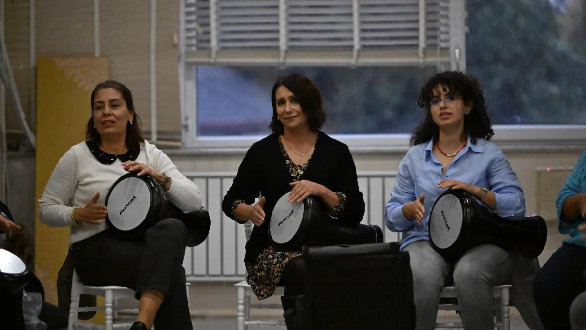 Düzce'de ev hanımı ve girişimci kadınlar, müziğin ritmiyle hayatını renklendiriyor