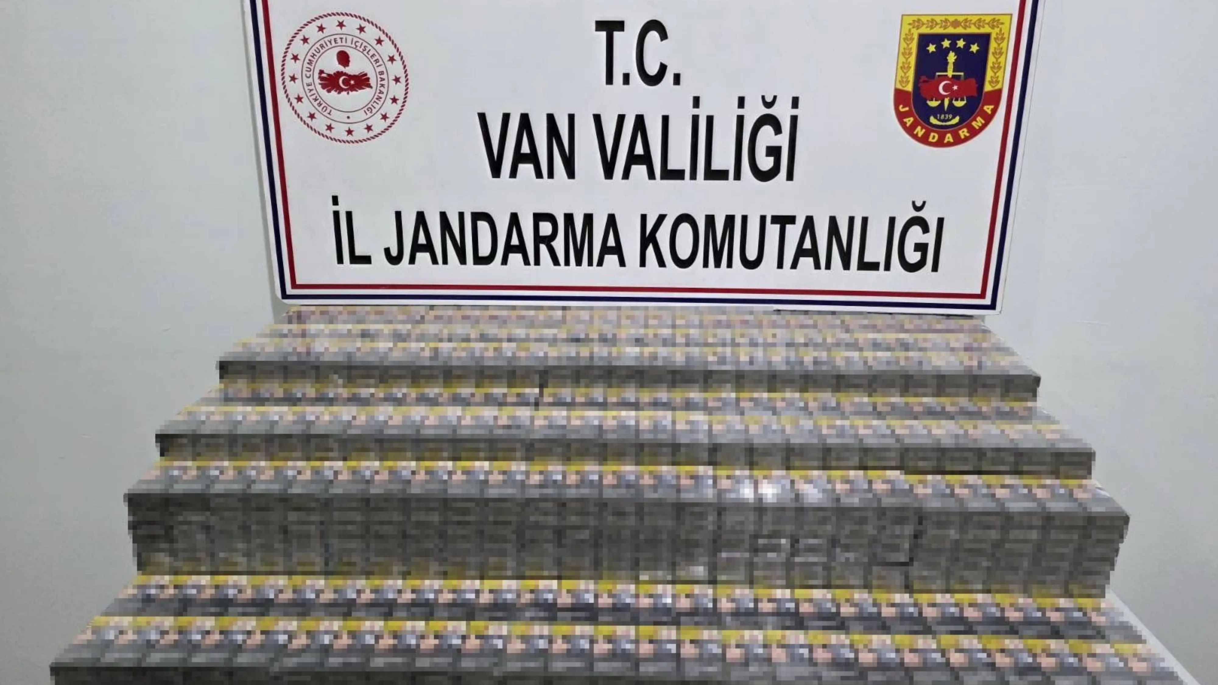 Van'da 2 bin 470 paket kaçak sigara ele geçirildi