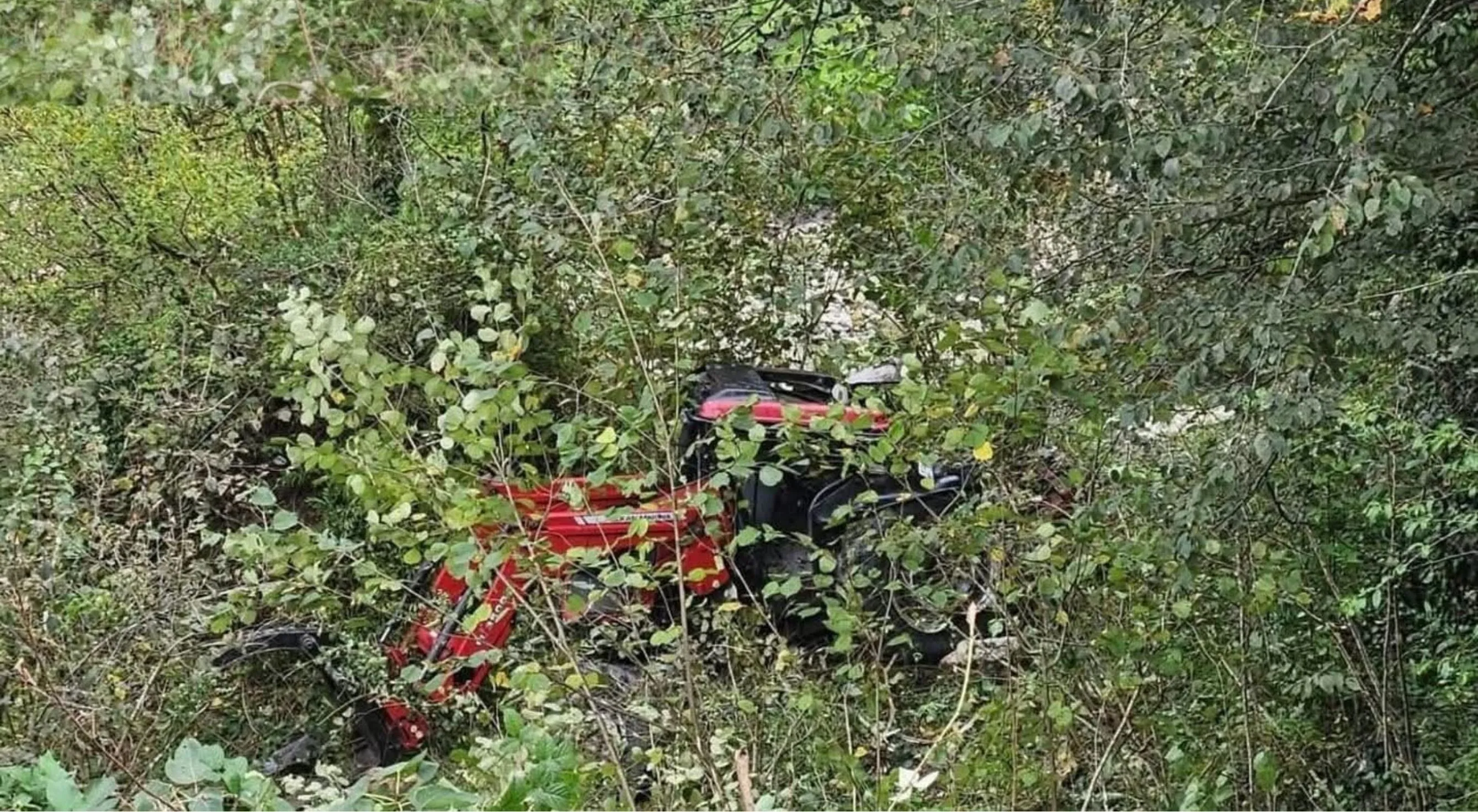 Feci kaza: Traktör 300 metre yuvarlandı, genç sürücü hayatını kaybetti