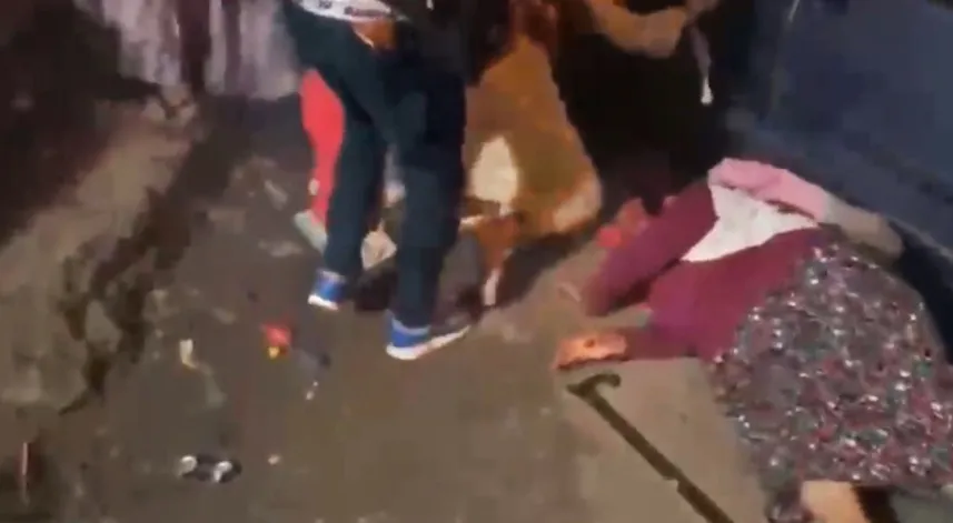 Düğünde korku dolu anlar: Havai fişekler kalabalığın ortasında patladı