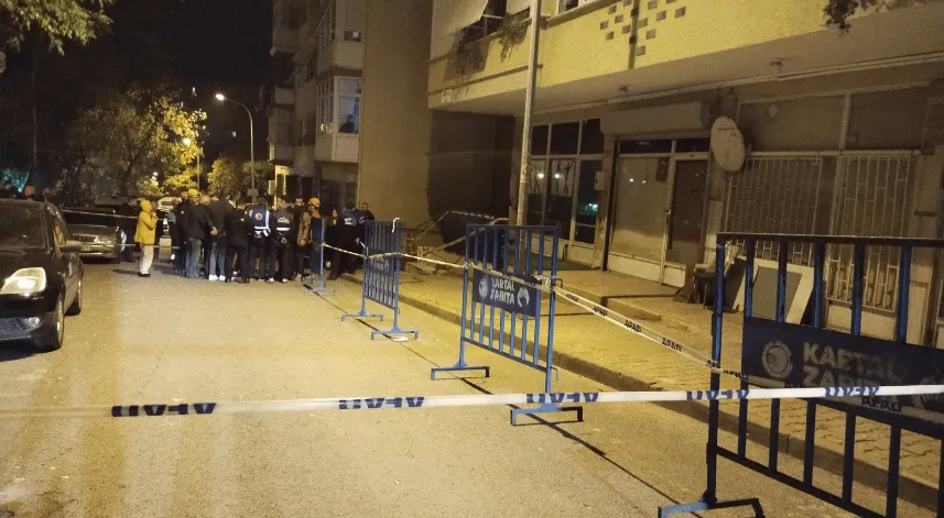 Kartal’da binanın kolonlarında çatlaklar oluştu: Bina tahliye edildi