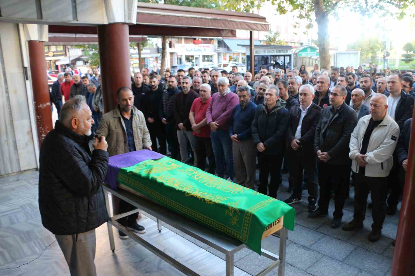 Rize’de kamyonetin çarptığı paramedik için hüzünlü veda