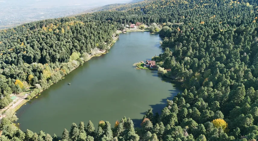 Gölcük Tabiat Parkı'nda eşsiz manzara