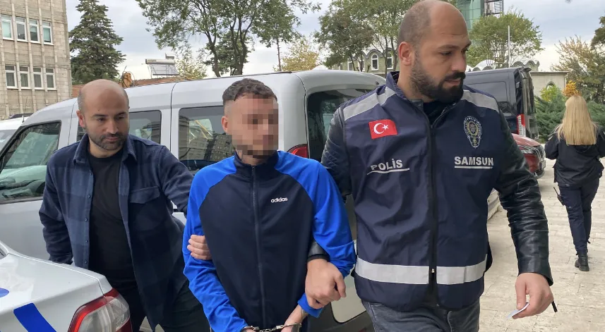 Husumetlisini bacaklarından bıçakladı