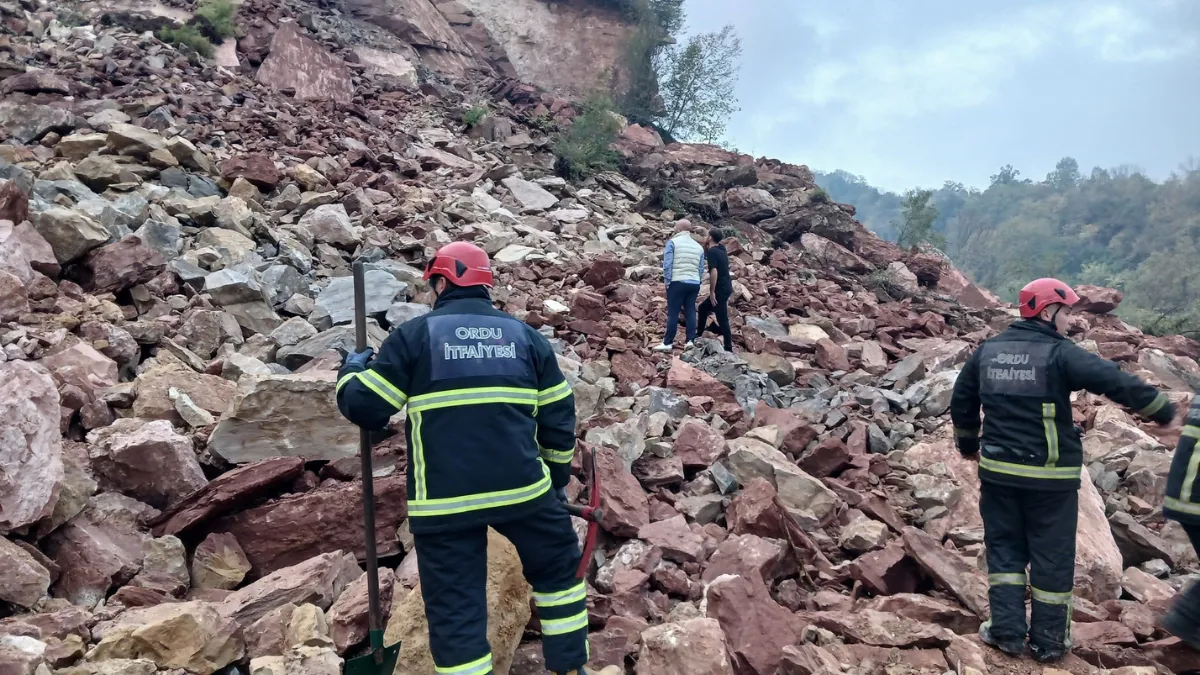 Ordu’da taş ocağında göçük: 2 kişi enkaz altında kaldı