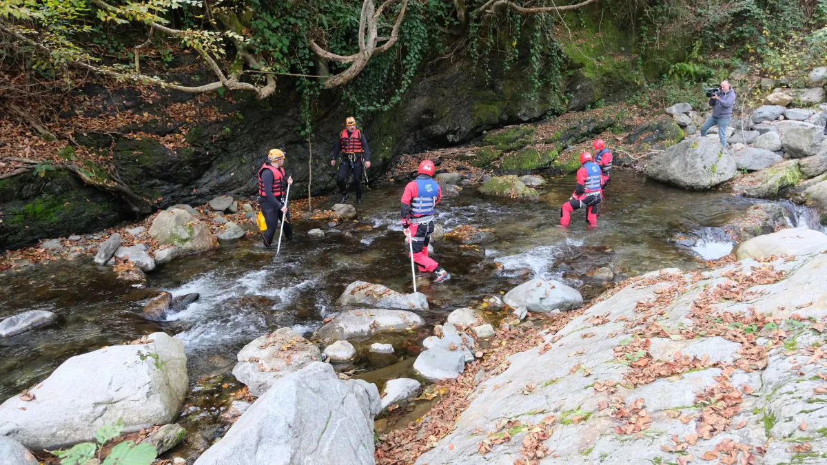  Kaybolan anne ve oğlunu arama çalışmaları sürüyor