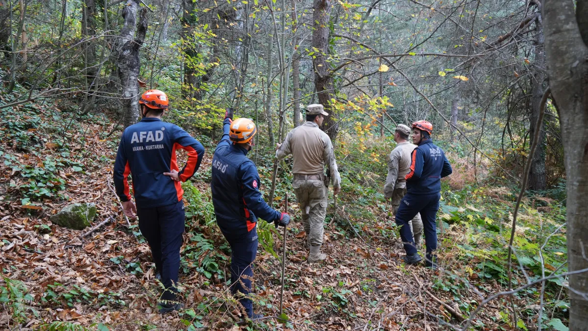 Kayıp anne ve oğlu için 