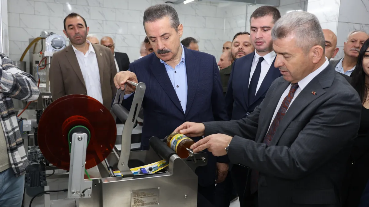 Artvin’de bal dolum ve paketleme tesisi hizmete açıldı