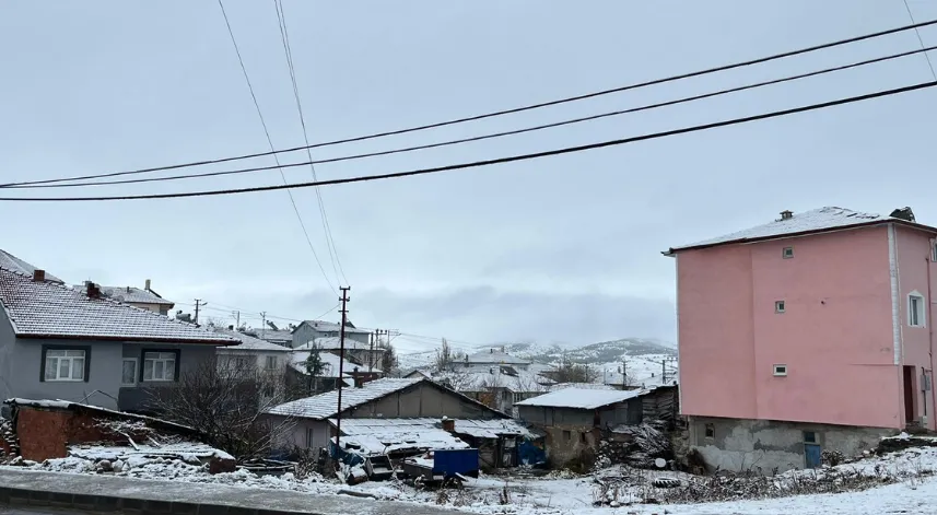 Tokat'ta yüksek kesimlerde kar etkili oluyor