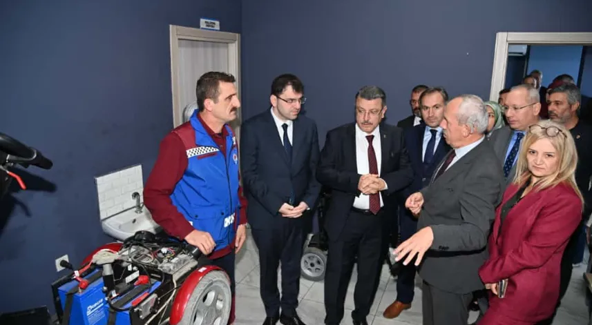 Trabzon'da ‘Engelsiz Taksi'nin ikincisi hizmete başladı