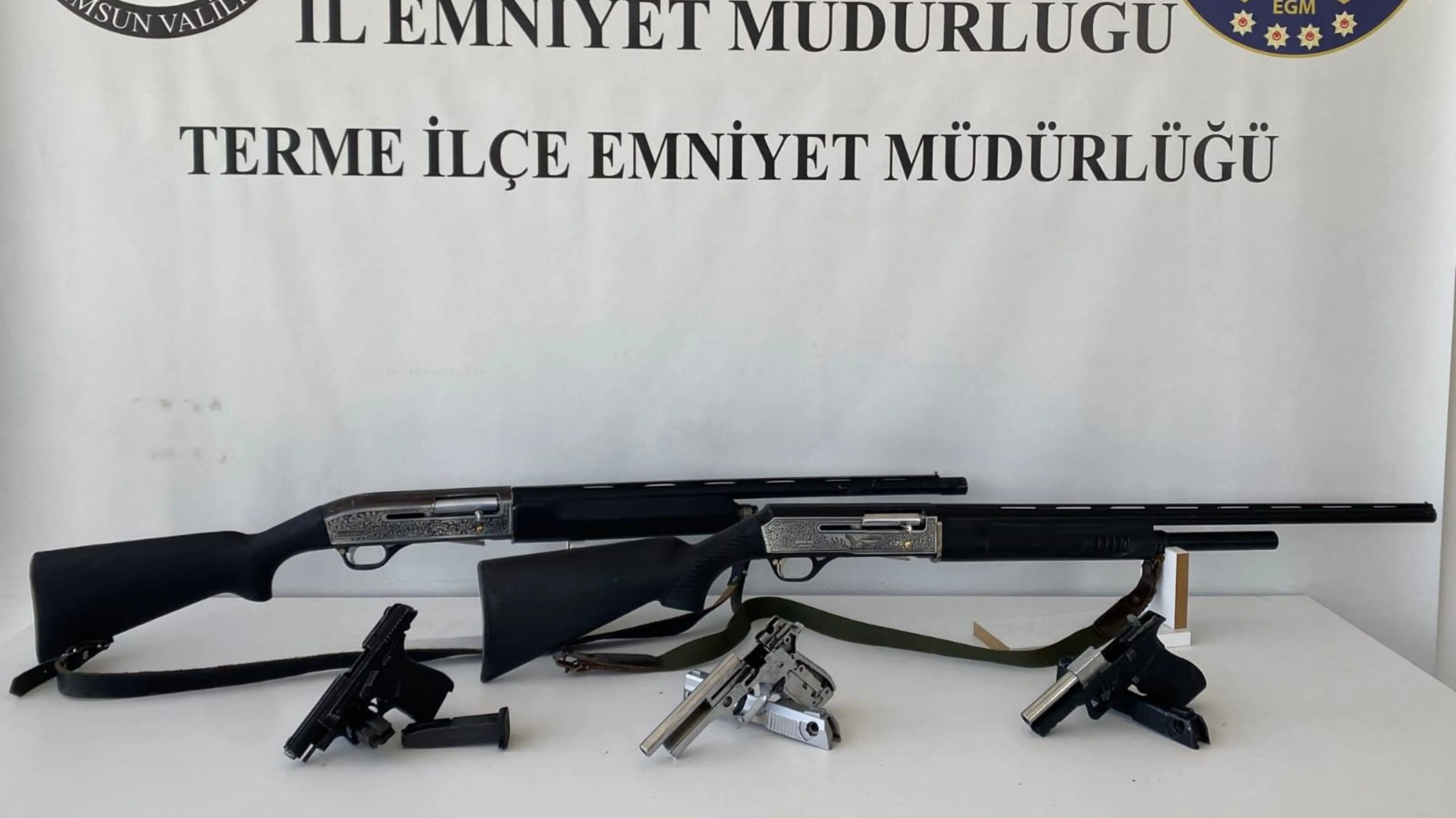 Terme'de ruhsatsız silah operasyonunda 1 zanlı yakalandı