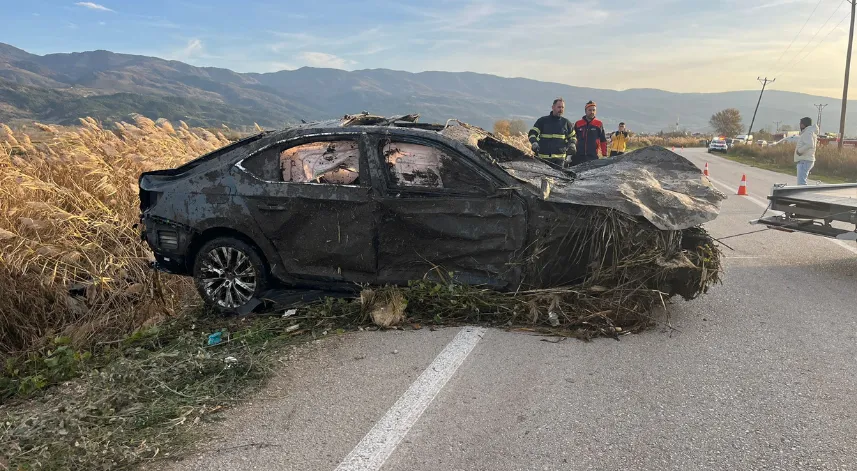 Tokat'ta devrilen otomobildeki 2 kişi öldü, 1 kişi yaralandı