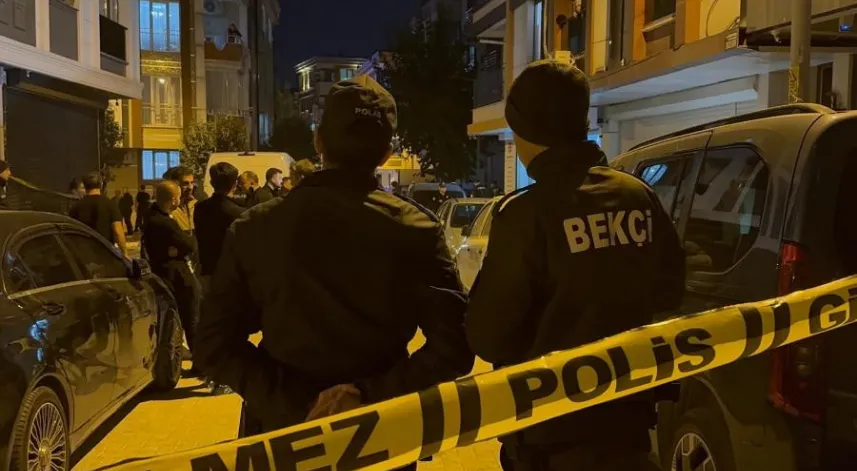 Zeytinburnu'nda iş yerindeki silahlı kavgada 2 kişi öldü, 1 kişi yaralandı