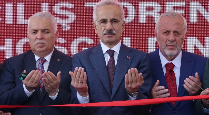 Bakan Uraloğlu: 4,7 milyon kullanıcının bütün bilgileri yurt dışına çıkarılmıştır