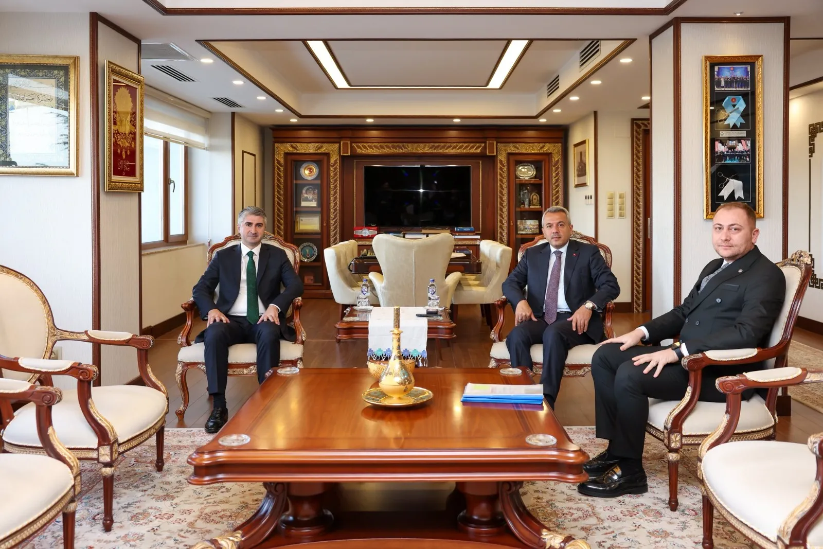 Bakan Yardımcısı Tarıkdaroğlu, Rize Valiliği'ni ziyaret etti