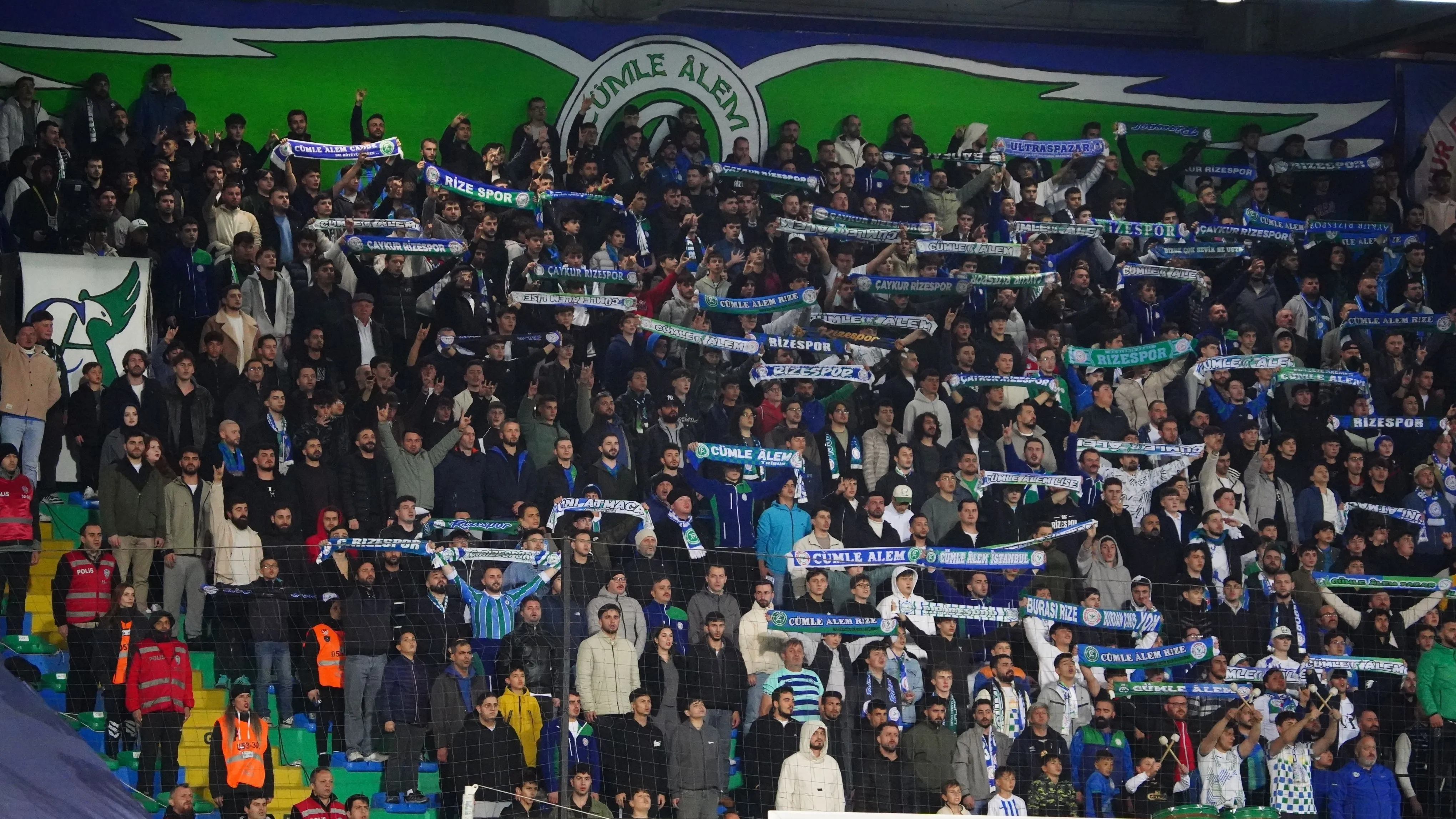 Cümle Alem’den sert mesaj: Rizespor sahipsiz değildir