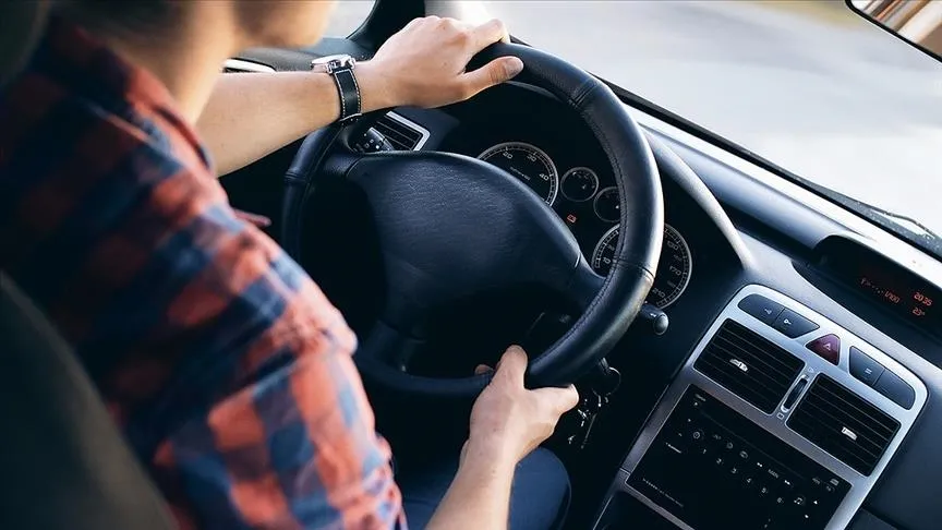 Sürüş davranışları, bilişsel gerilemeyi erken tespit etmeye yardımcı olabilir