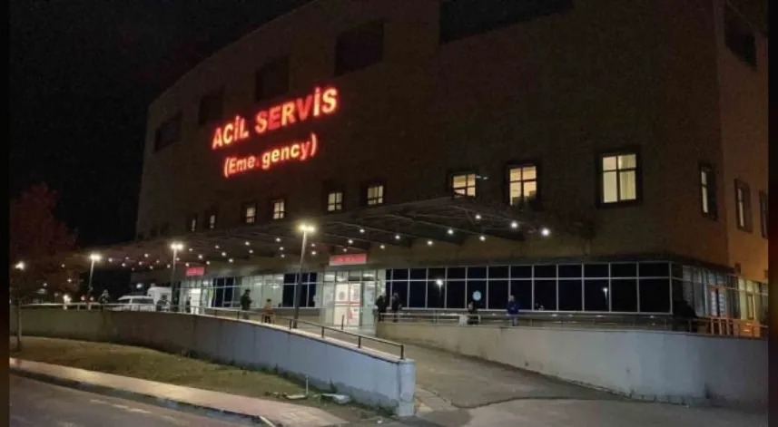 Çorum'da 8 kişi, zehirlenme şüphesiyle hastaneye kaldırıldı