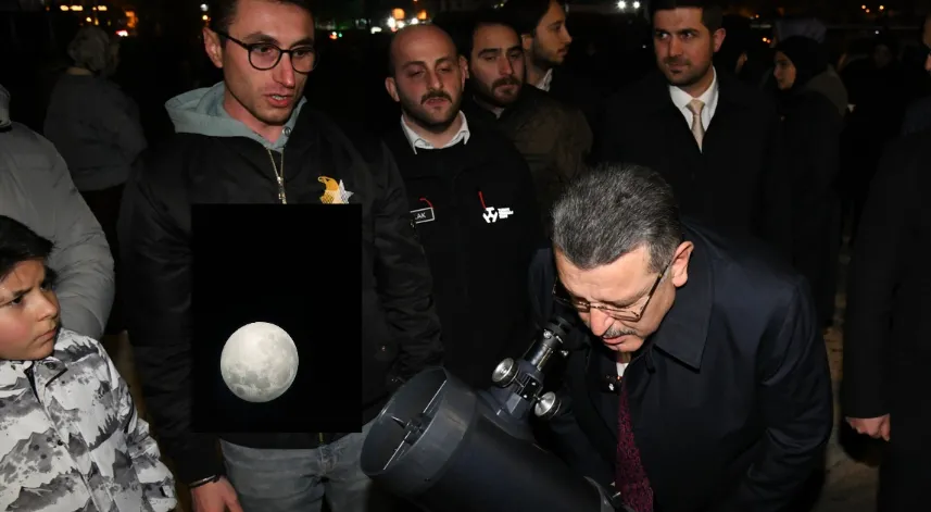 Trabzon'da öğrenciler dolunayı gözlemledi