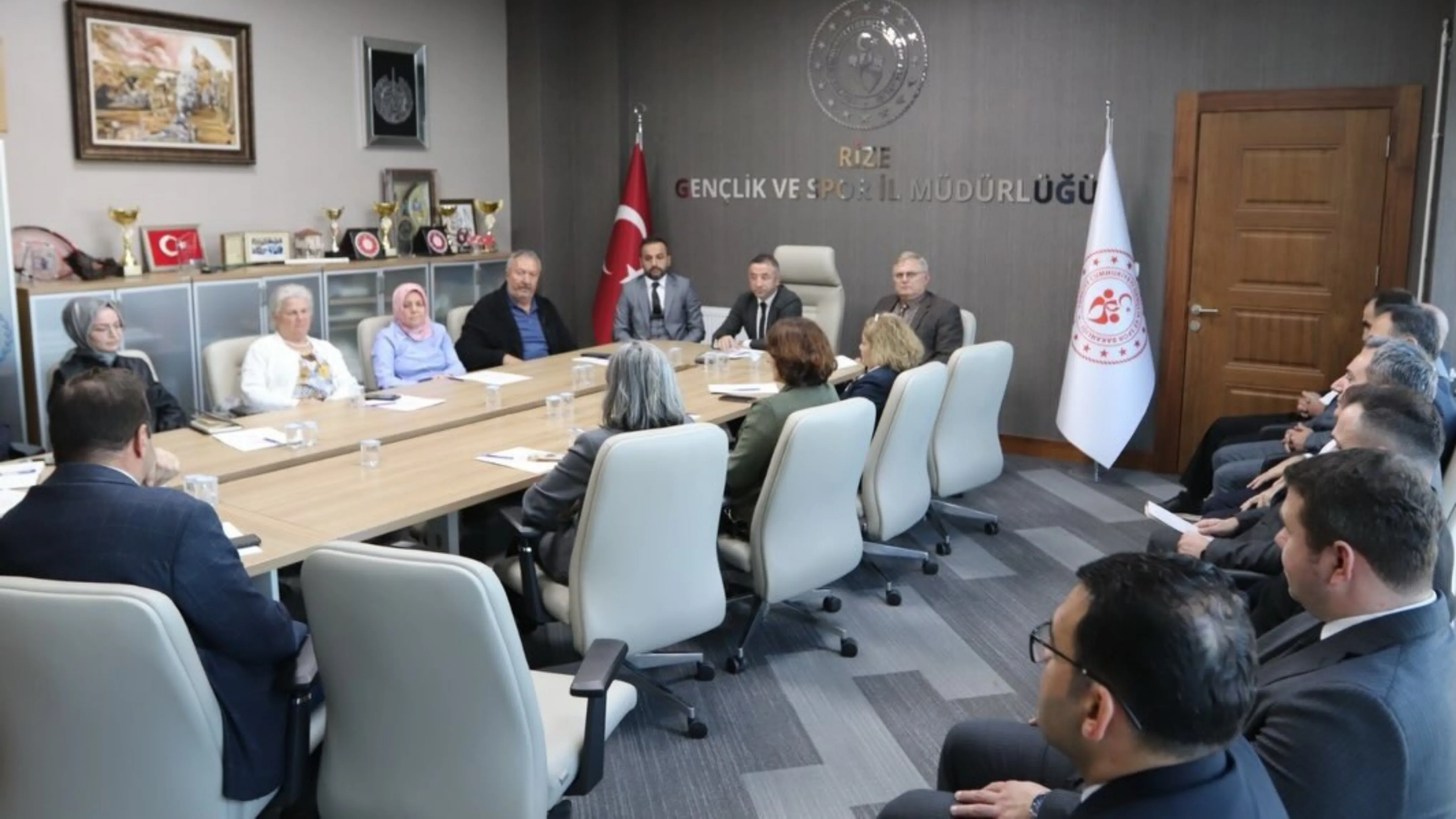 Öztürk: Yurtlarımızın fiziki şartlarını iyileştirmek için çalışmalarımız devam ediyor