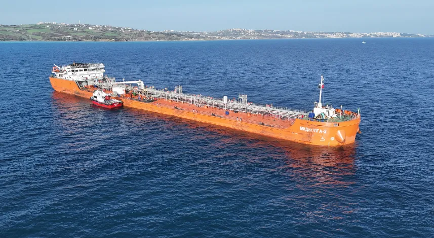 Saldırıya uğrayan Rus tankeri ‘Mıdvolga-2’, Sinop açıklarında incelemeye alındı