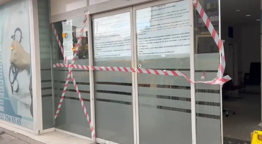 Beyoğlu'nda özel hastaneye ateş açıldı