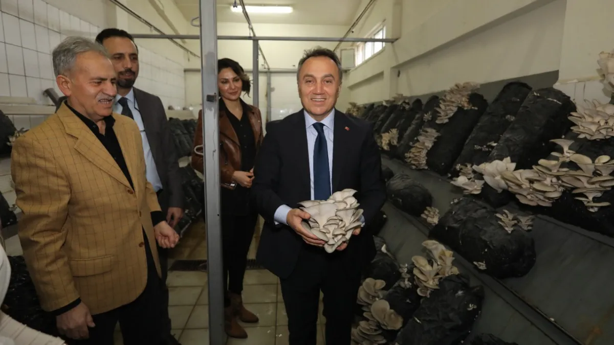 Rektör Yılmaz’dan mantar üretim tesisine inceleme ziyareti