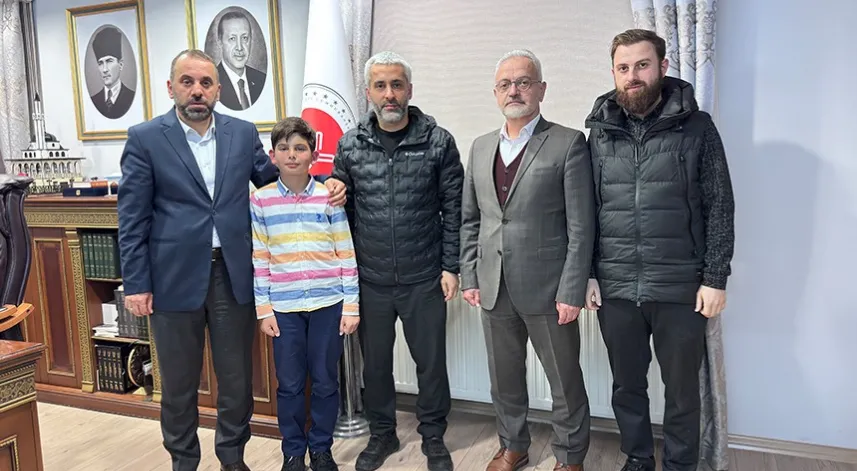 Rize'de 6. sınıf öğrencisi 6 ayda hafız oldu