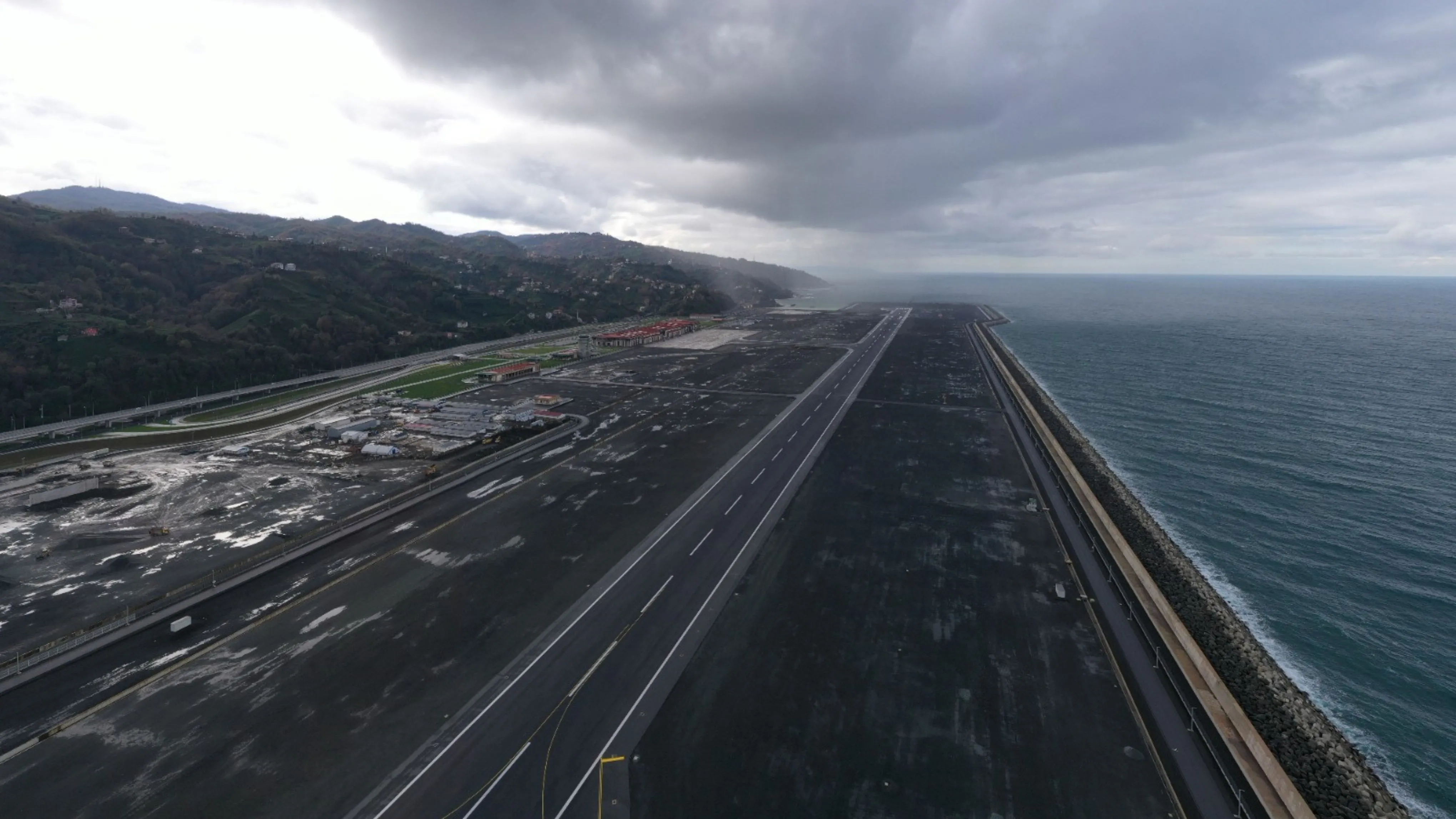 Rize'de son 24 saatte en fazla yağışı havalimanı aldı