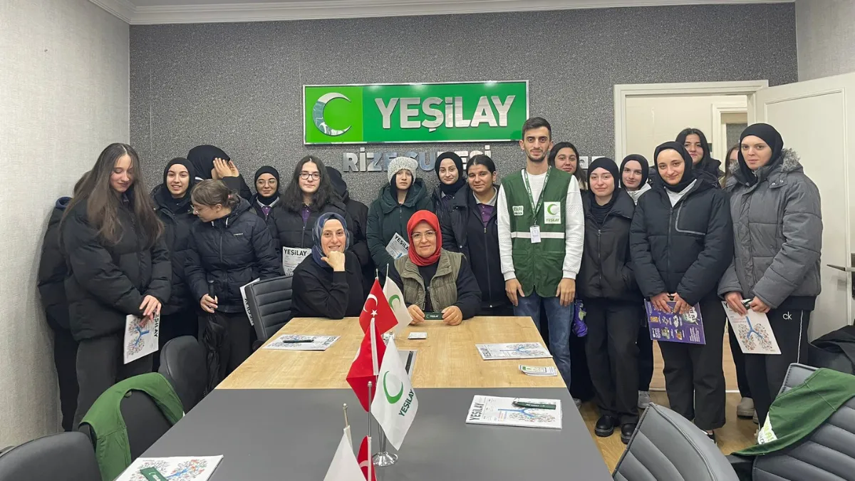 Rize Yeşilay İl Başkanlığı Eğitim ve Farkındalık Çalışmalarına Devam Ediyor