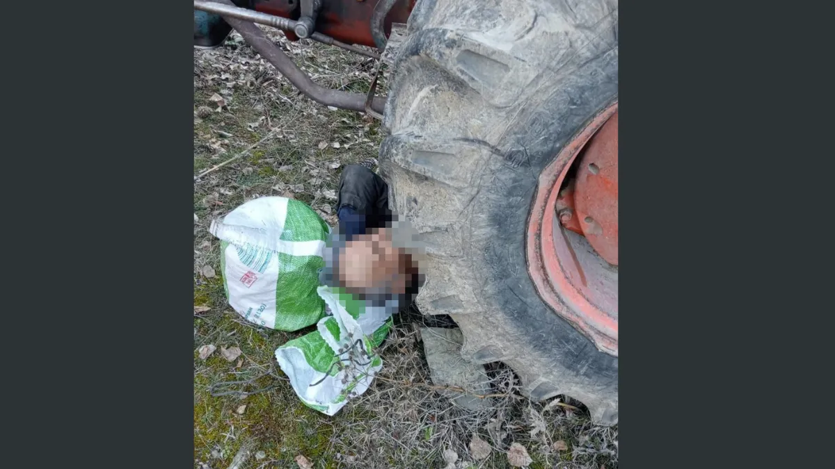 Kontrol etmek istediği traktörünün altında kalan yaşlı adam yaralandı