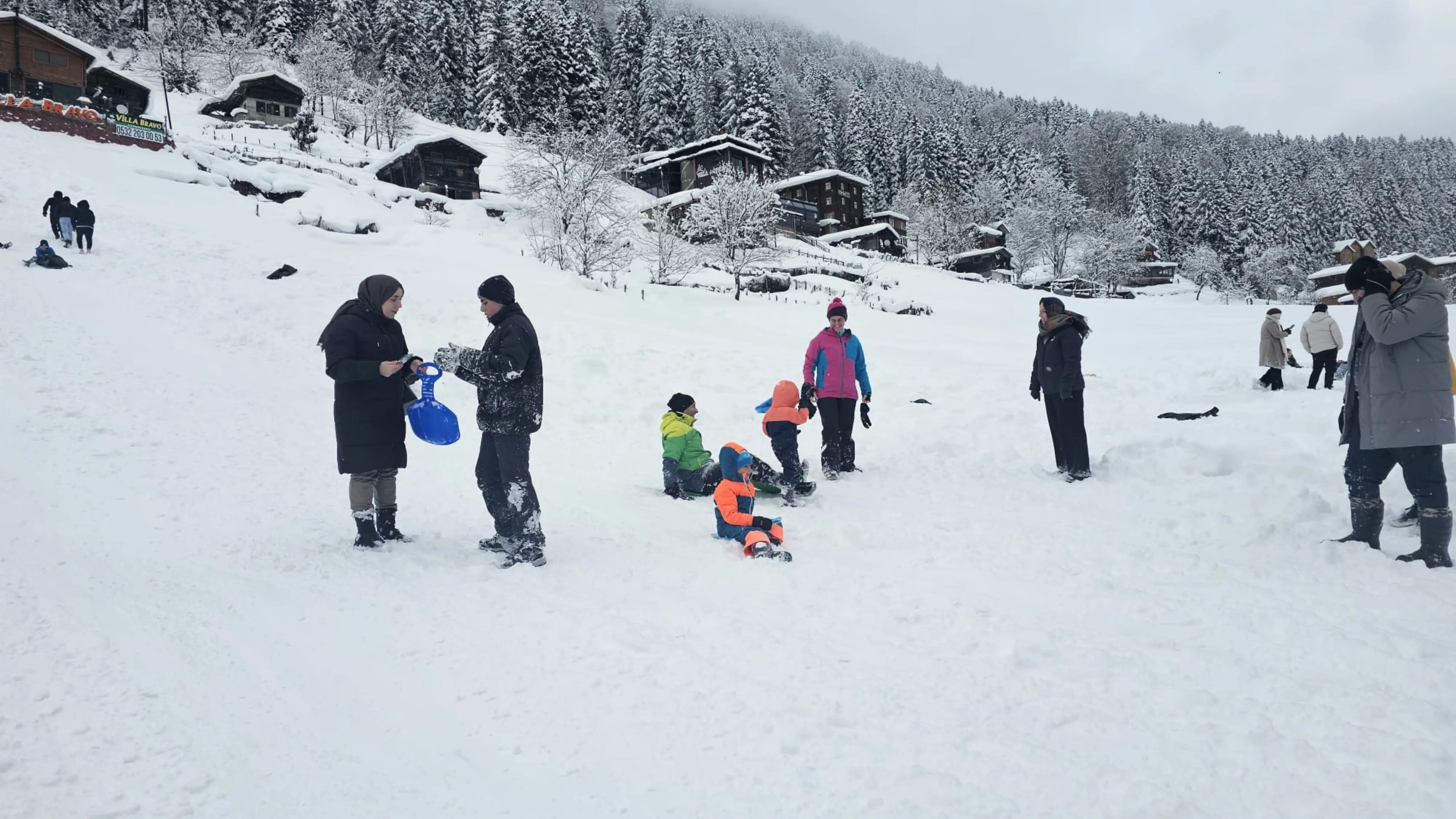 Rize'de Ayder Yaylası'nda yılbaşı yoğunluğu yaşanıyor