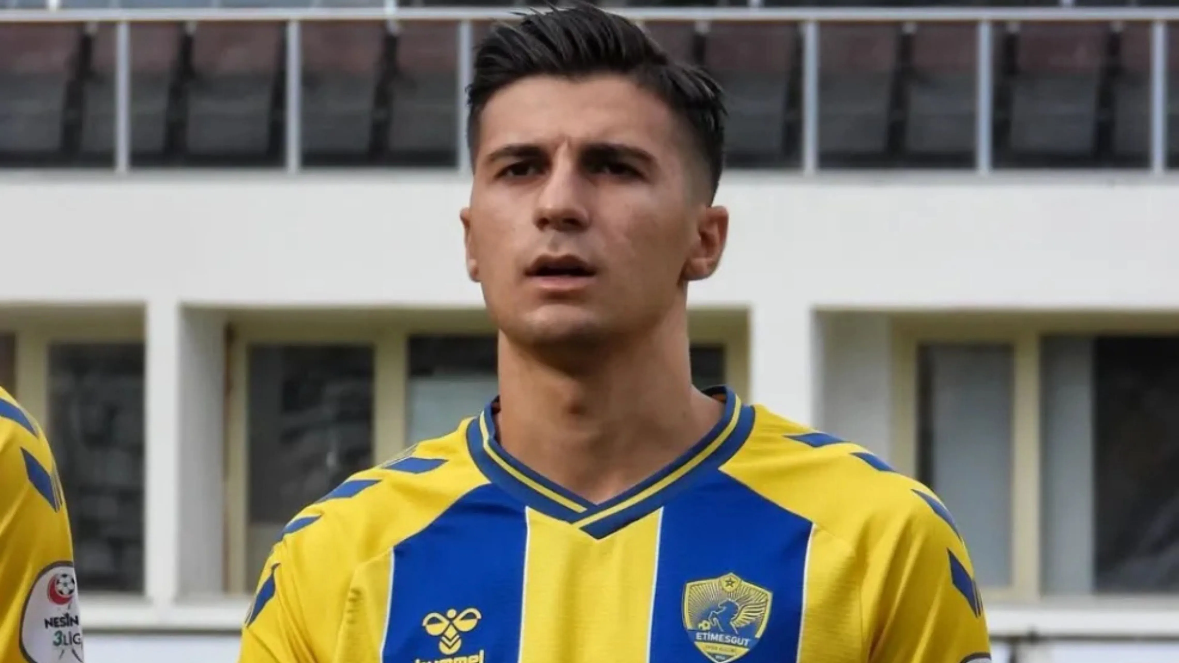 Rizeli Alihan Kazmaz’a 3 resmi teklif