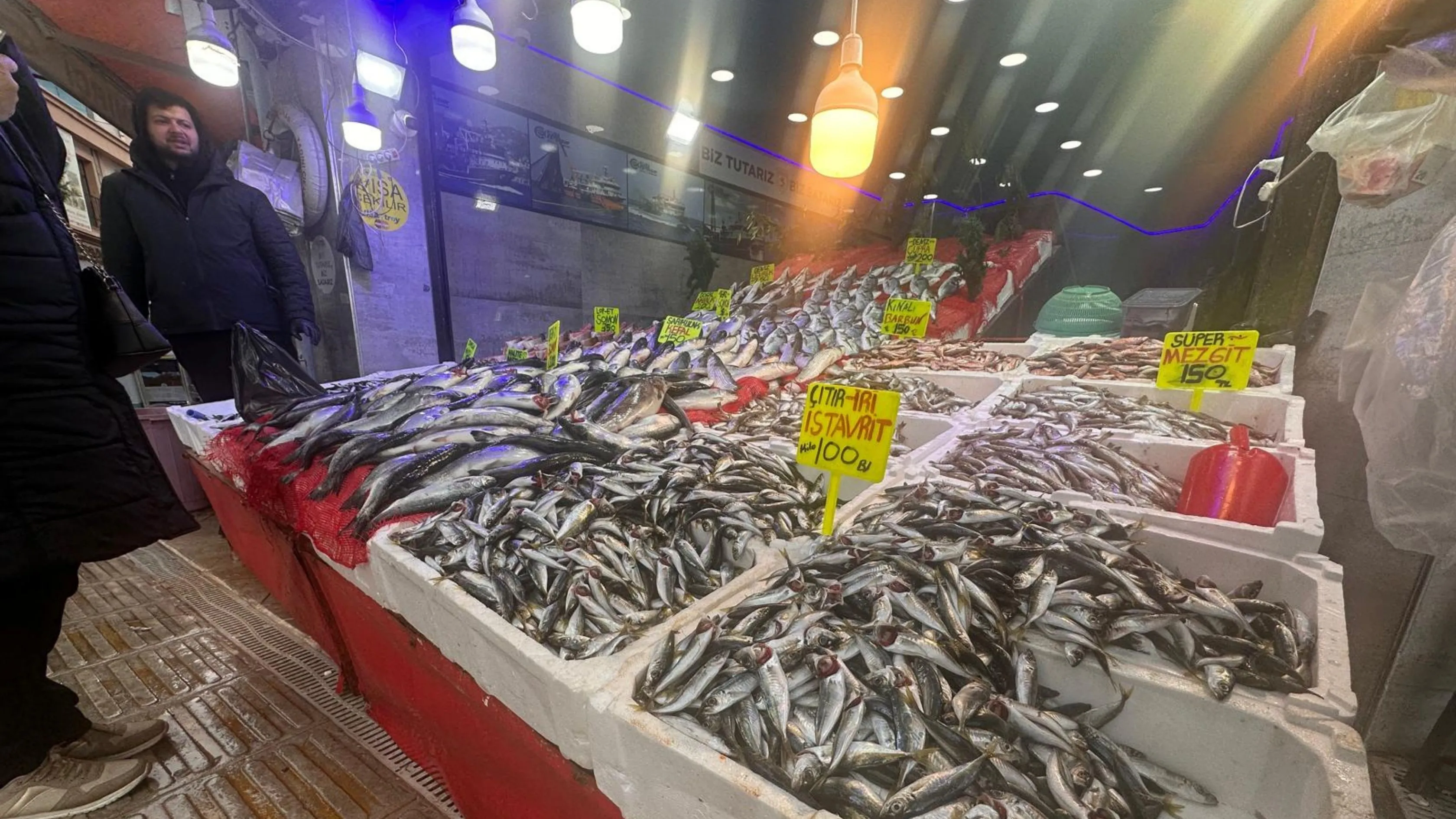 Samsun'da hamsinin kilogramı 130-150 liradan satılıyor