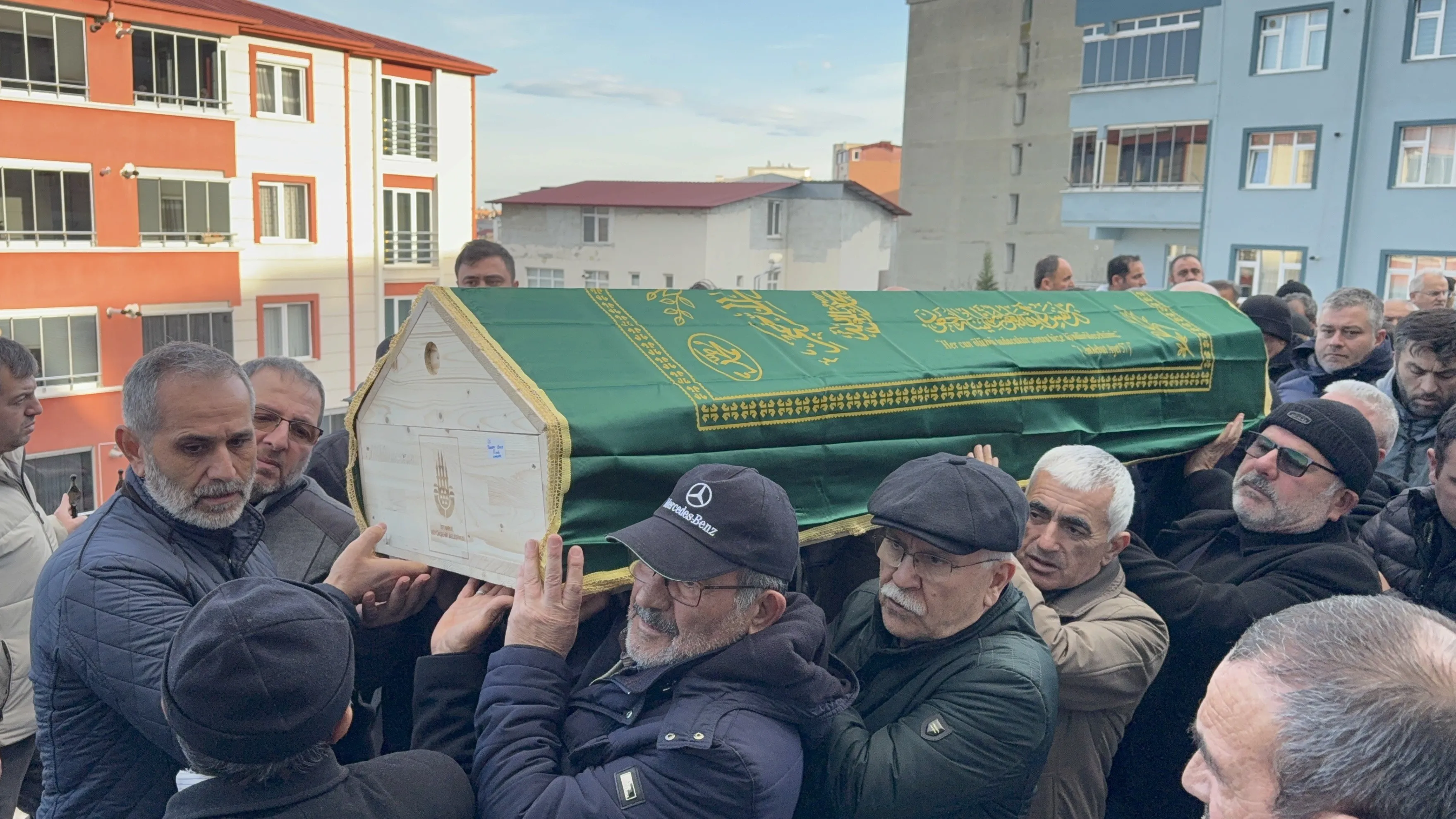 Metronun çarptığı üniversite öğrencisi Samsun’da toprağa verildi