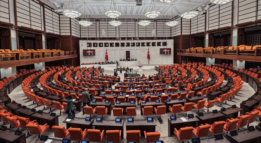 En düşük emekli aylığının yükseltilmesine ilişkin kanun teklifi yarın TBMM'ye sunulacak