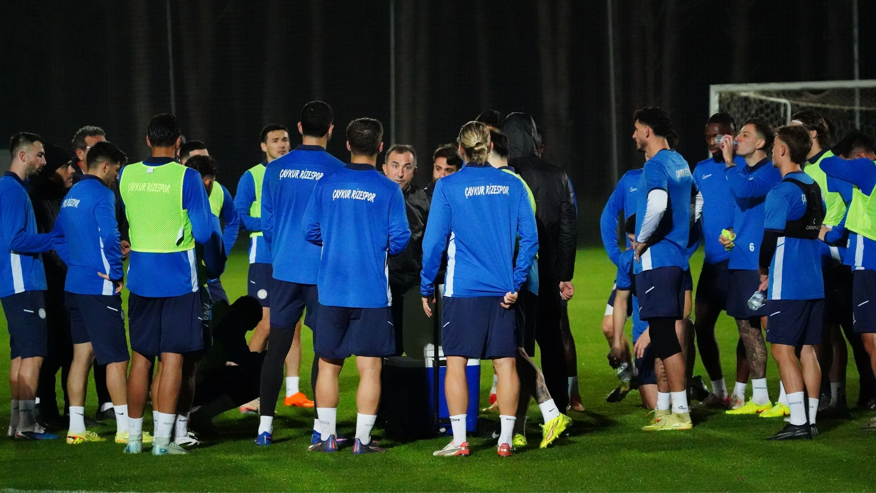 Çaykur Rizespor, Antalya kampında ilk hazırlık maçına çıkıyor