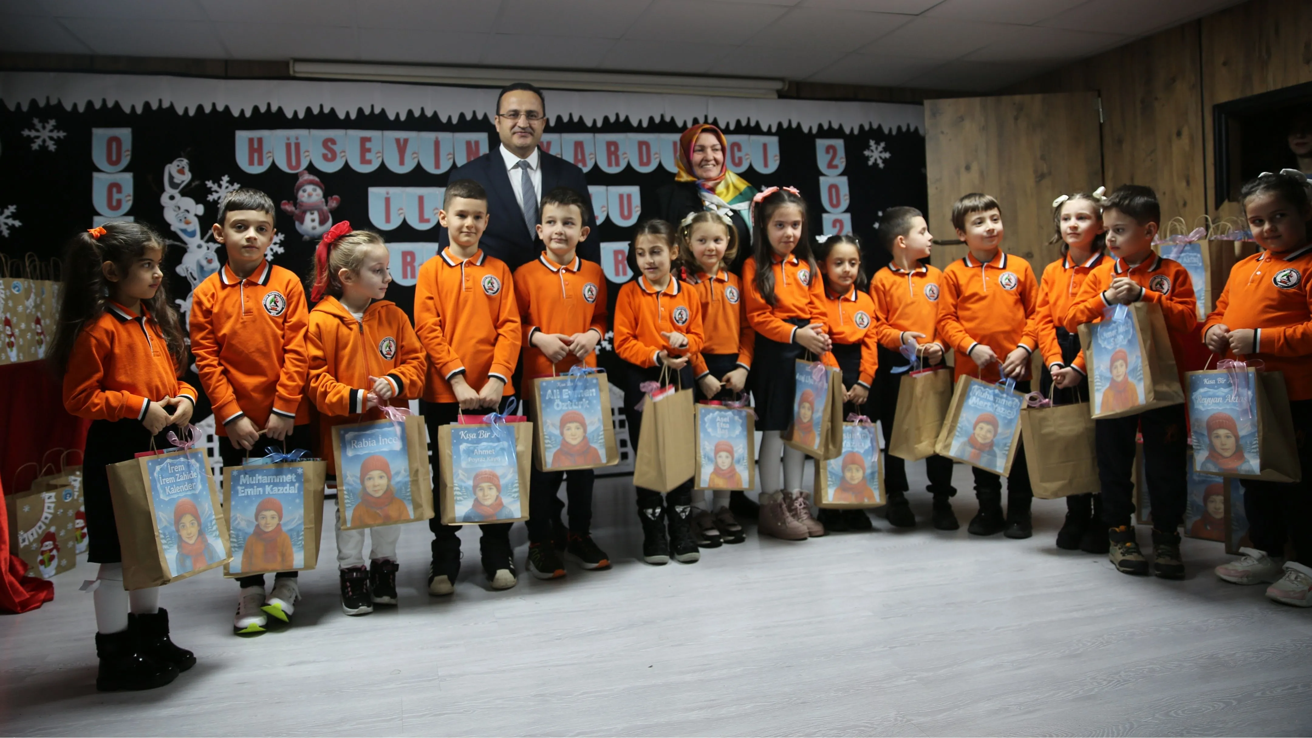 Rize'de öğrenciler karne heyecanı yaşadı