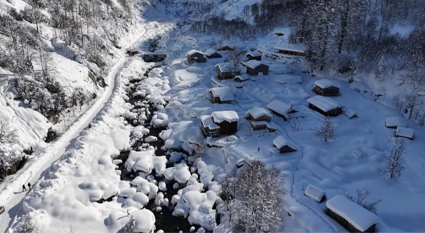 Rize'de kar manzarası havadan görüntülendi