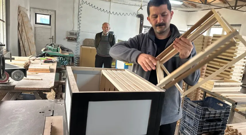 Futbolda rekabet arıcılara yansıdı; renkli kovanlar revaçta