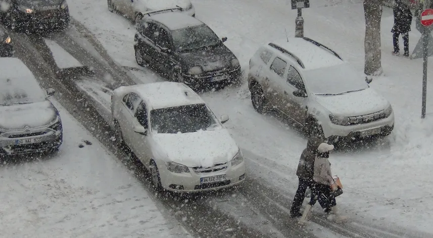 Kars'ta son 15 yılın en yoğun kışı yaşanıyor
