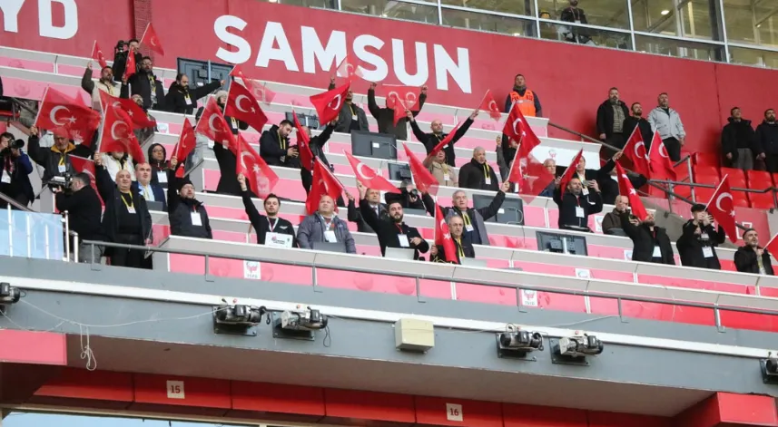 TSYD Samsun Şubesi'nden Türk Bayraklı anlamlı mesaj
