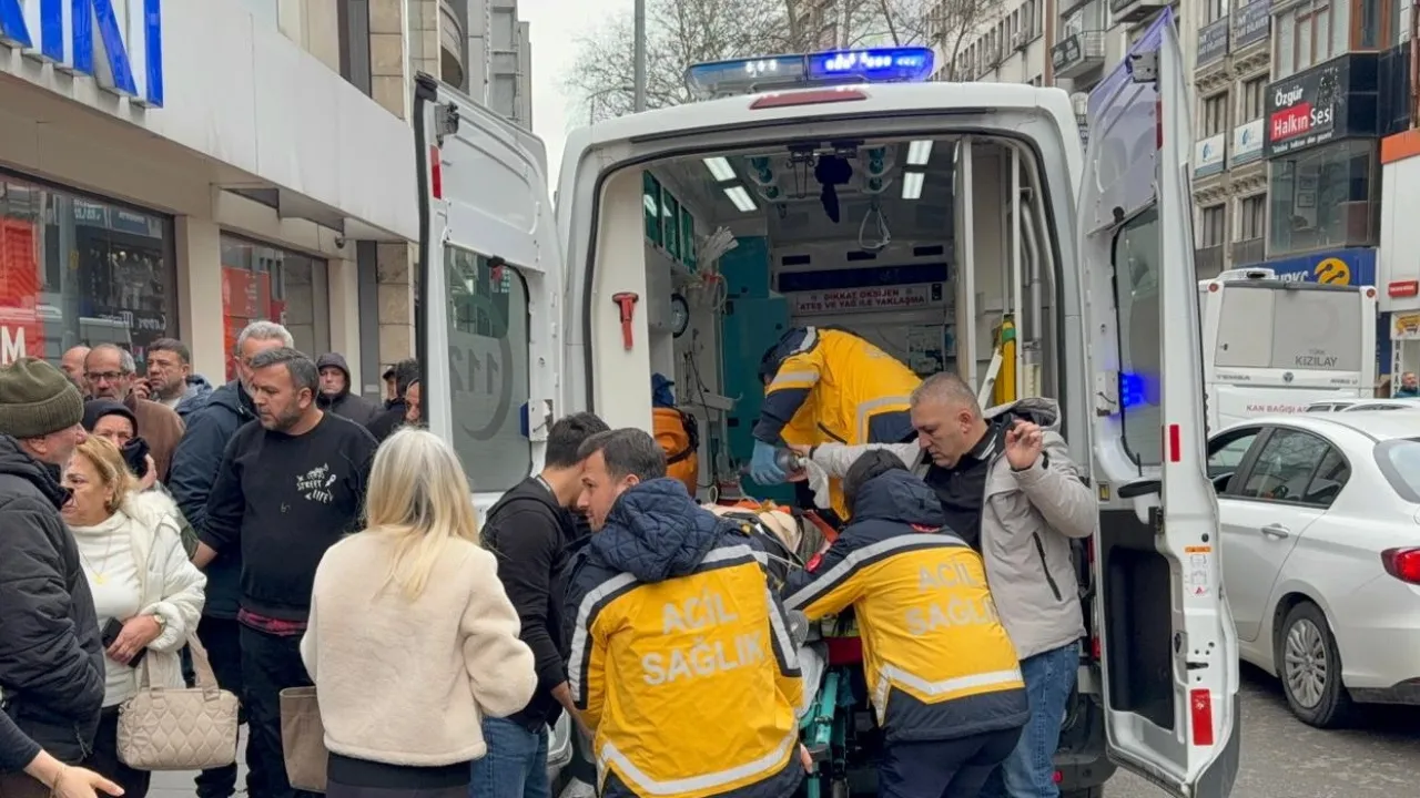 Zonguldak'ta bir mağazada merdivenlerden düşen kadın ağır yaralandı
