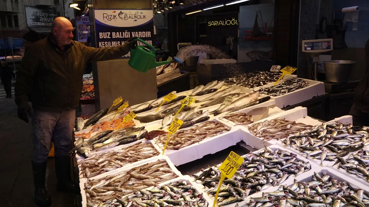 Trabzon’da, balık tezgahlarında çeşit bolluğu
