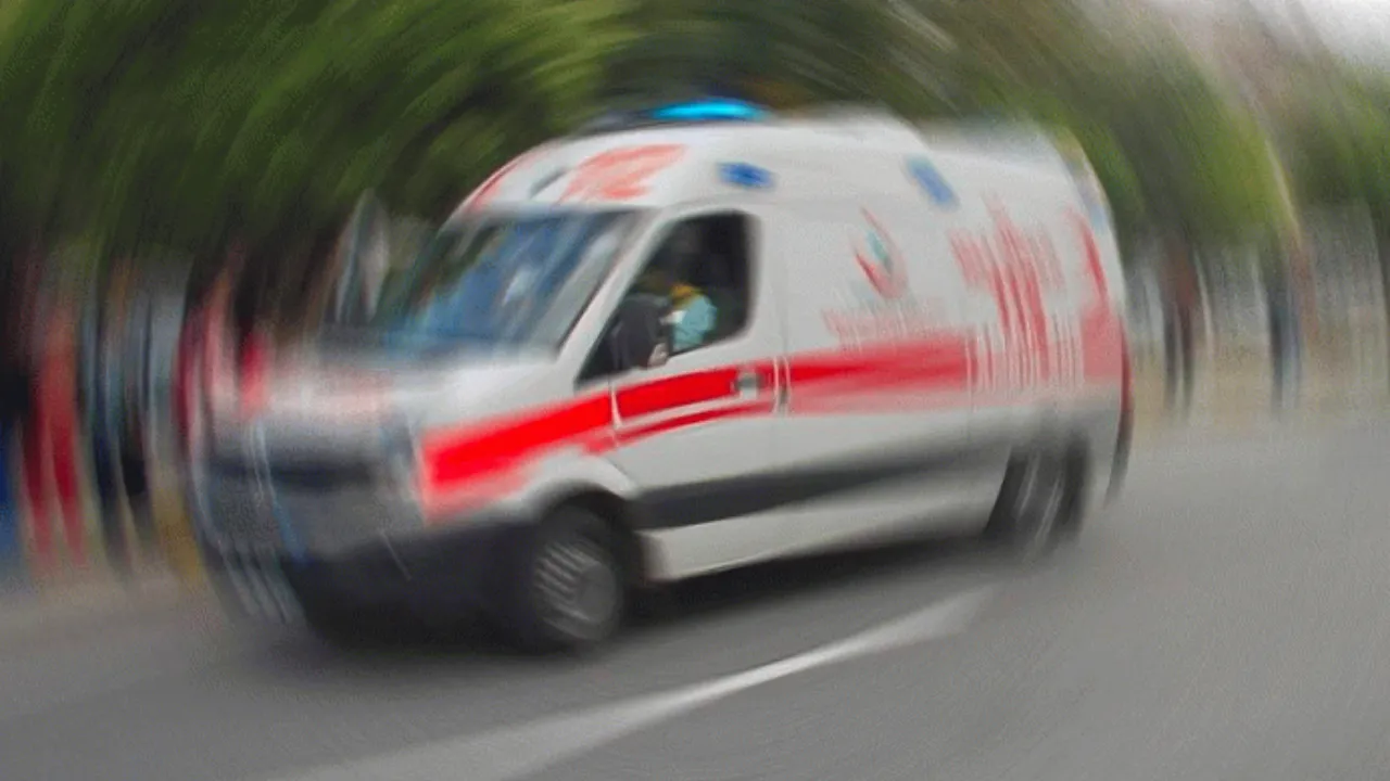 Ordu'da otomobil ile tırın çarpıştığı kazada 5 kişi yaralandı