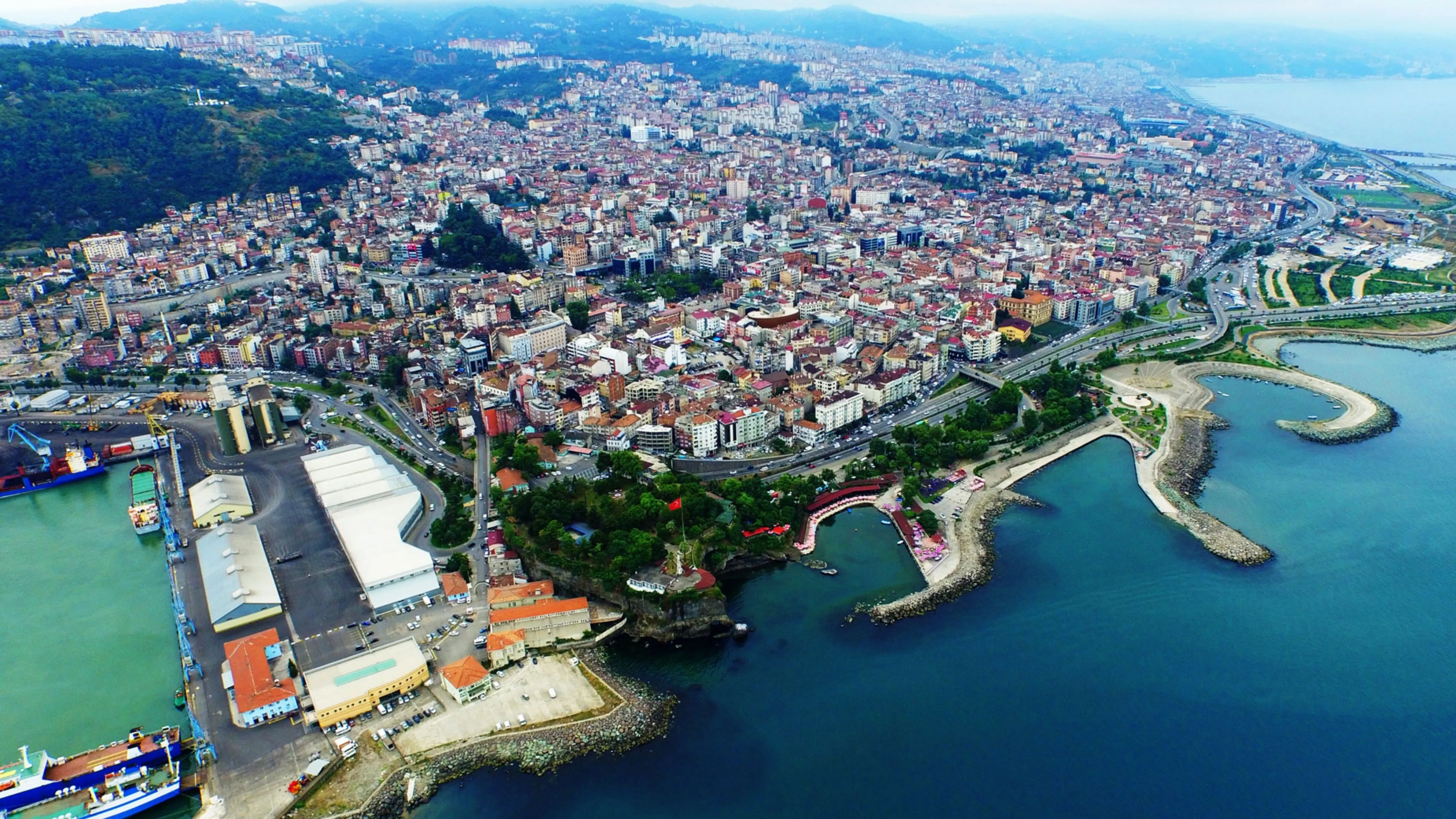 Trabzon Nüfusu 2025’te Arttı! TÜİK Verilerine Göre Trabzon’un Güncel Nüfusu Açıklandı