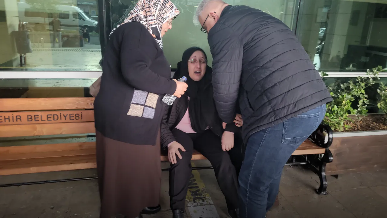 Sinem'i öldürdükten sonra kaçtığı Sinop'ta denize girmiş